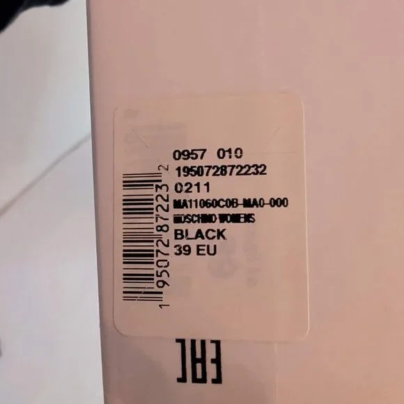 Moschino Couture Leather Ballet Flats With Gold Metal Letter Logo Sz 39 - Picture 10 of 10